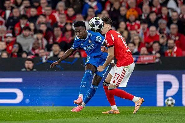 B体育入口-世界波制胜投诉让比赛中断 熊皇助皇马抢得先机