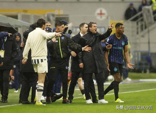 国米启动新闻沉默的三原因:队副赛后激愤引风险 巨头想让镜头说话